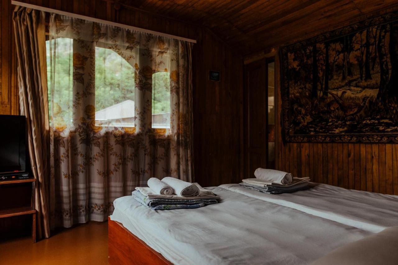 Iris B&B In Debed Canyon อาลาแวร์ดิ ภายนอก รูปภาพ
