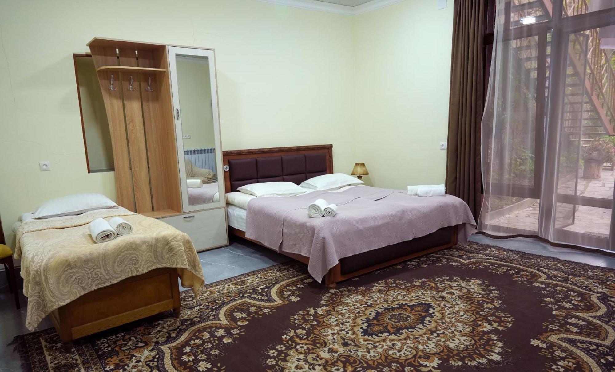 Iris B&B In Debed Canyon อาลาแวร์ดิ ภายนอก รูปภาพ