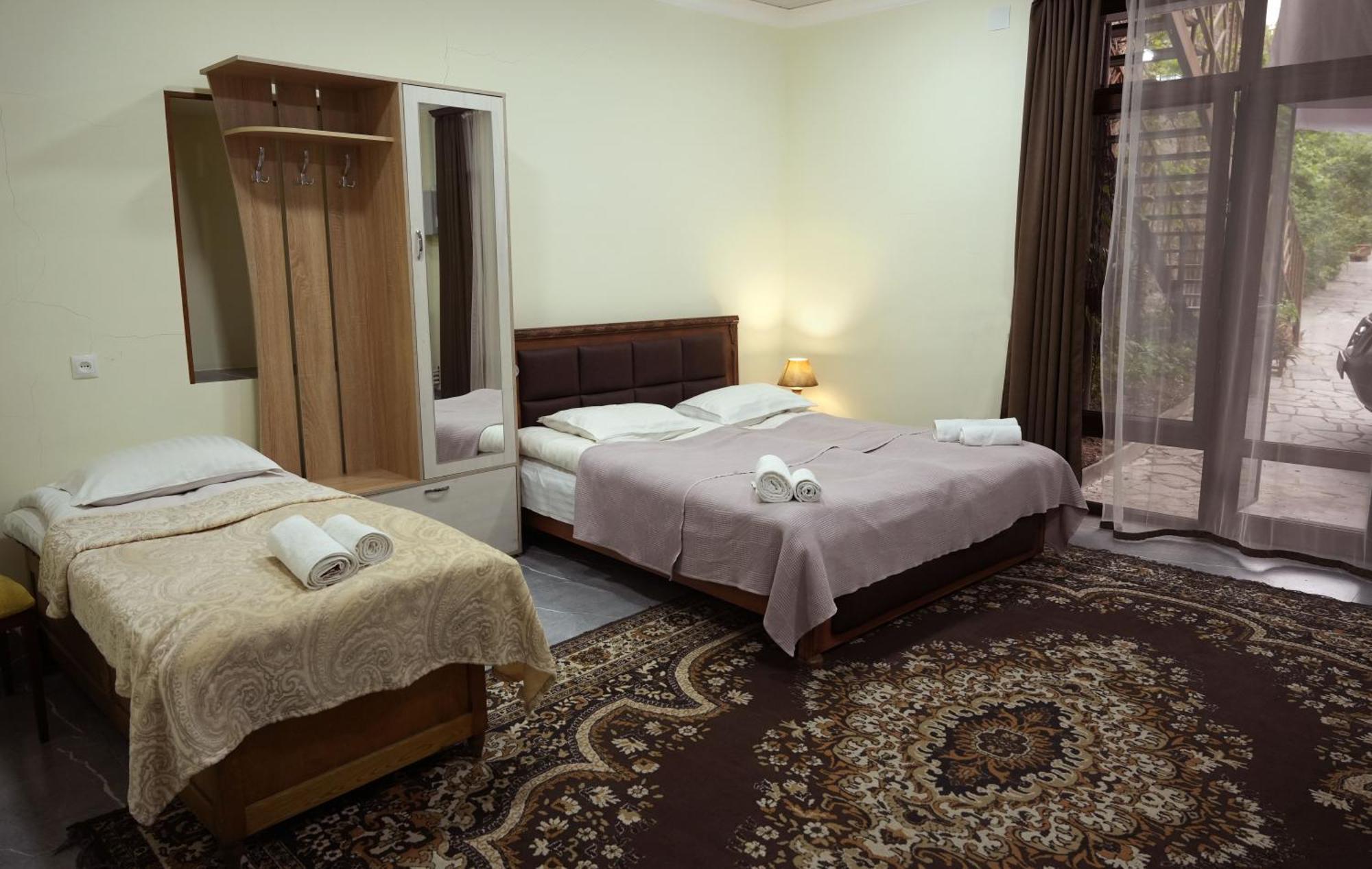 Iris B&B In Debed Canyon อาลาแวร์ดิ ภายนอก รูปภาพ